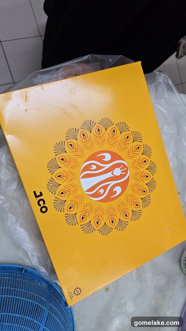 J.CO Donuts Box