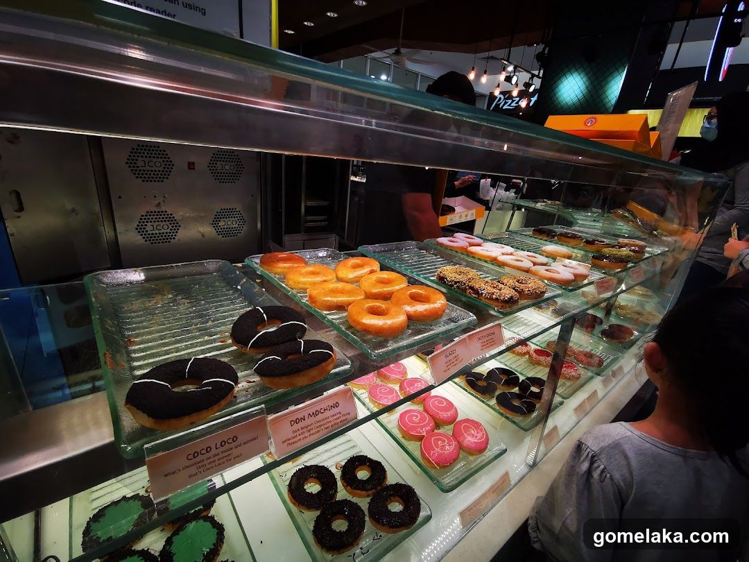 Donuts Display