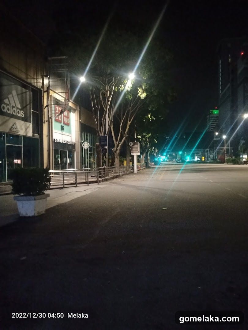 Nighttime street view in Melaka