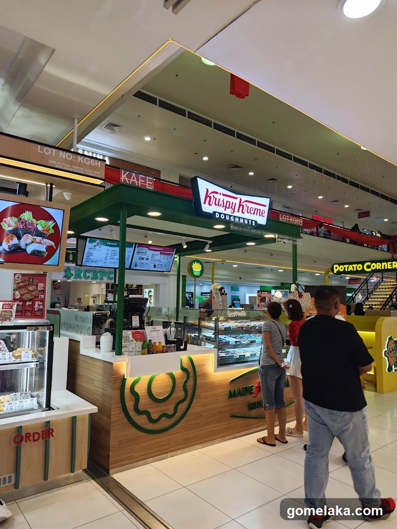 Krispy Kreme Doughnuts Storefront