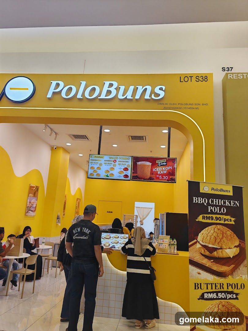 PoloBuns storefront interior view