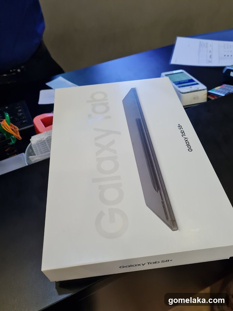 Galaxy Tab S8+ Box