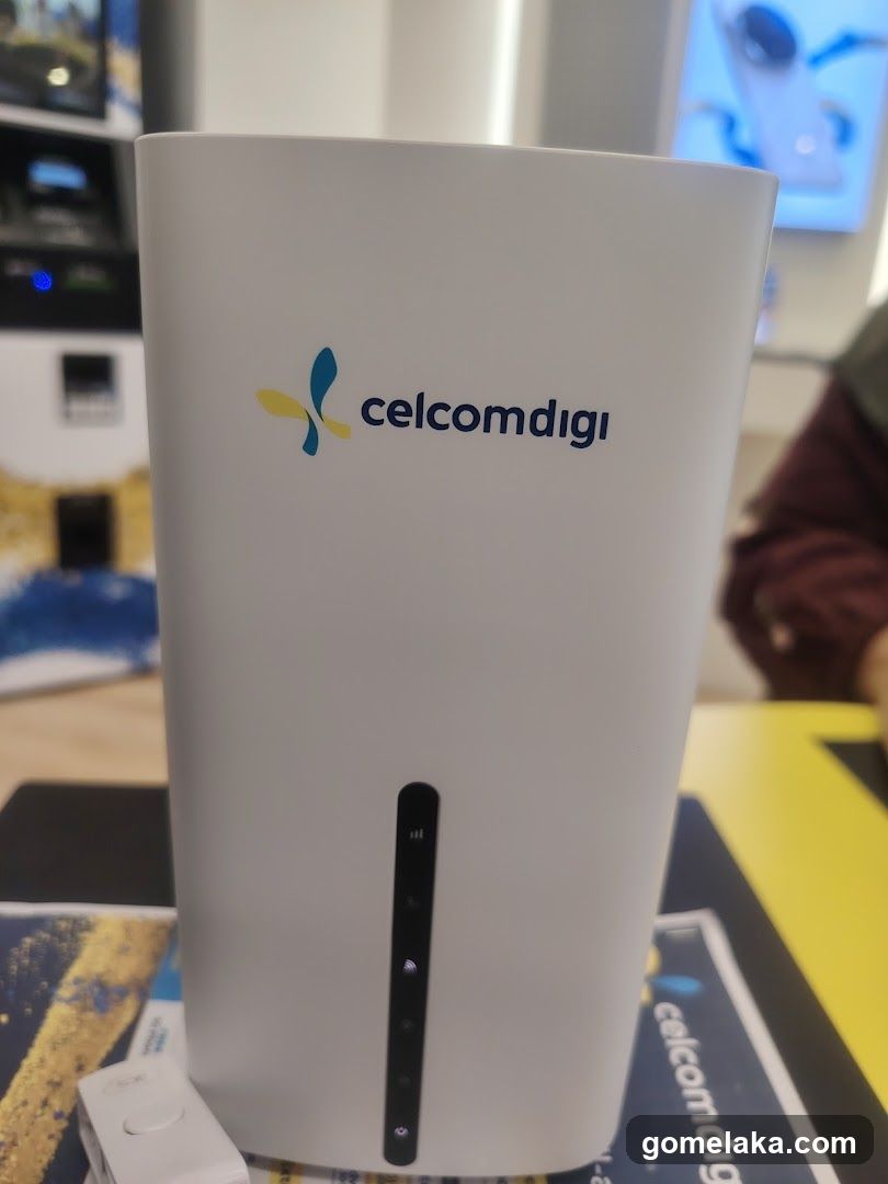 Celcomdigi Product Display