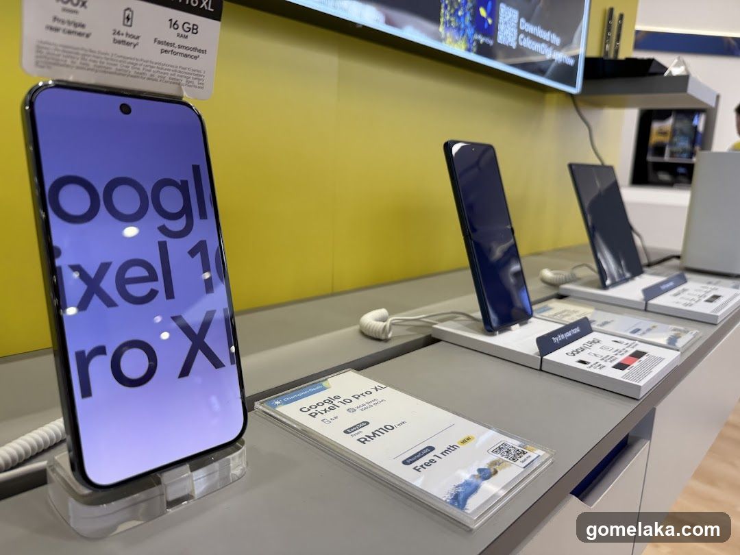 Phone Display in Store