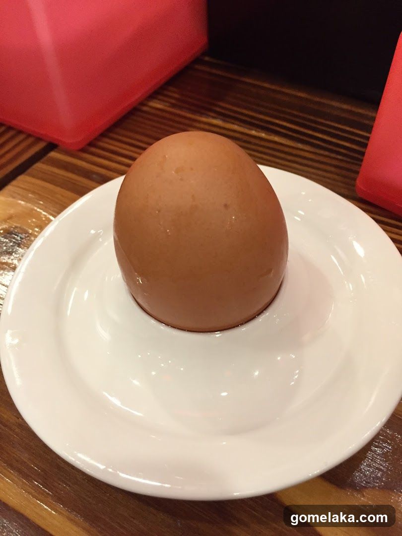 Egg on Plate