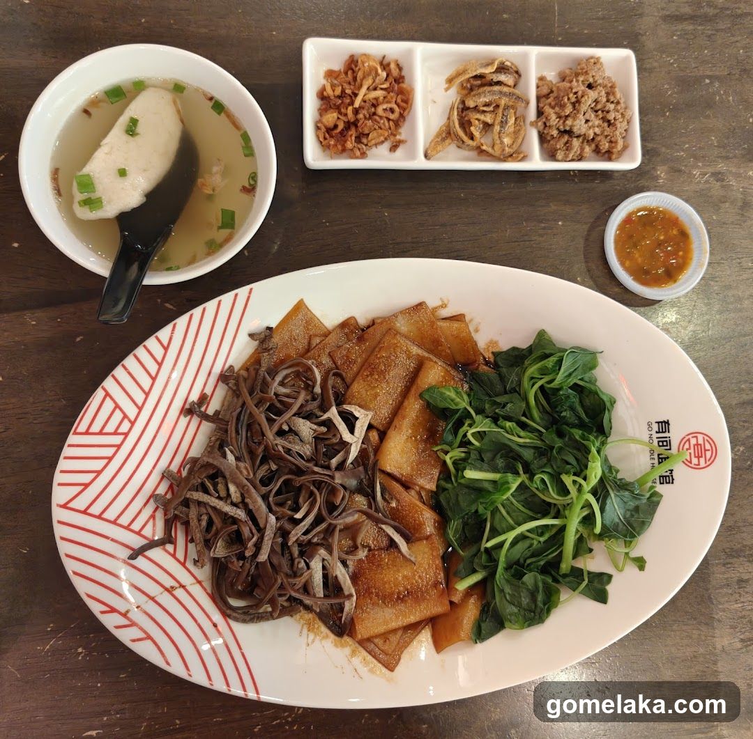 Food Plate and Condiments