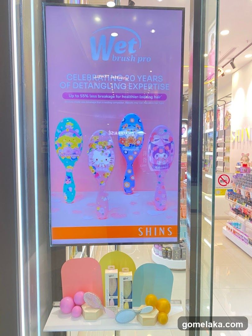 Wet brush pro display at SHINS store