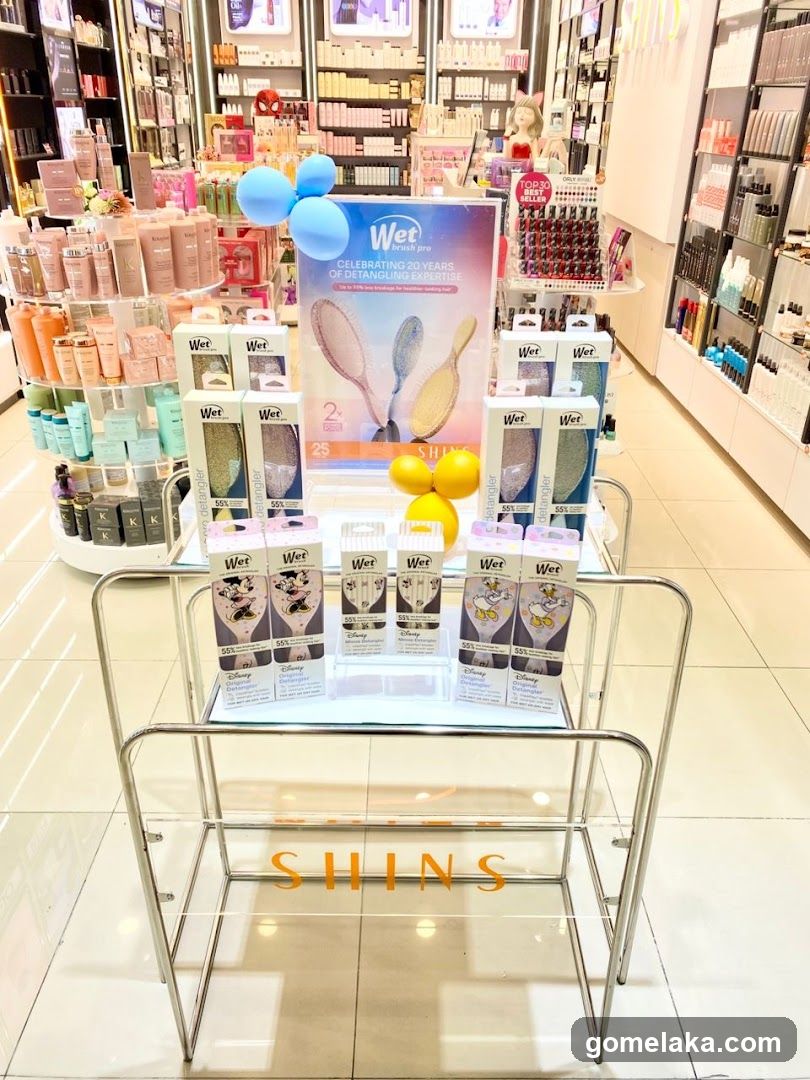 Shins Store Interior