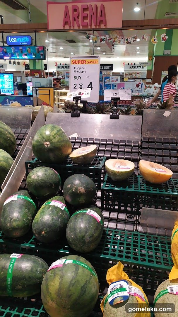 Super Saver Produce Section