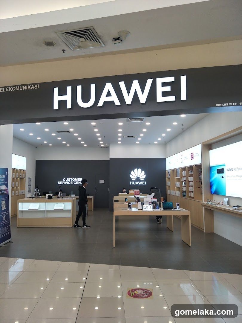 Huawei Store Interior
