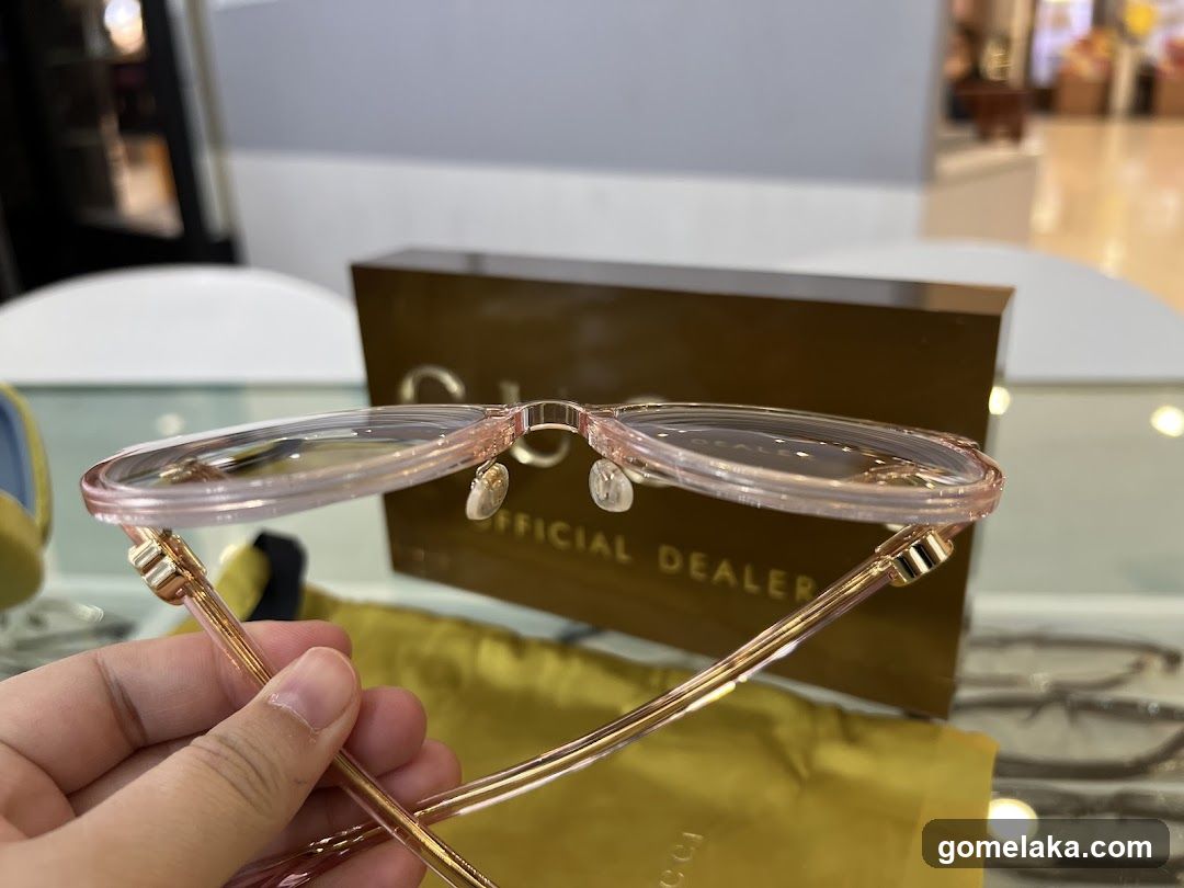 Gucci Sunglasses Display