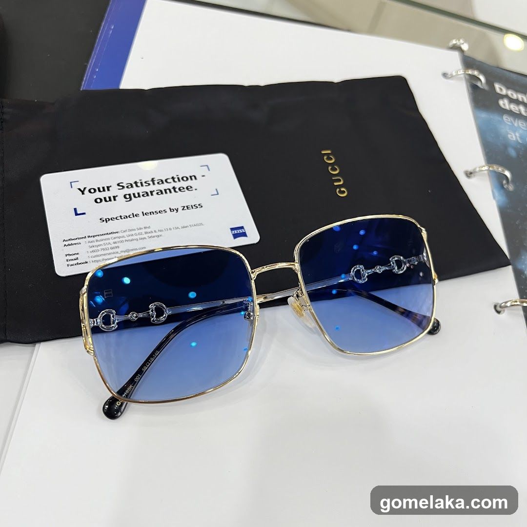 Gucci sunglasses with Zeiss lens card
