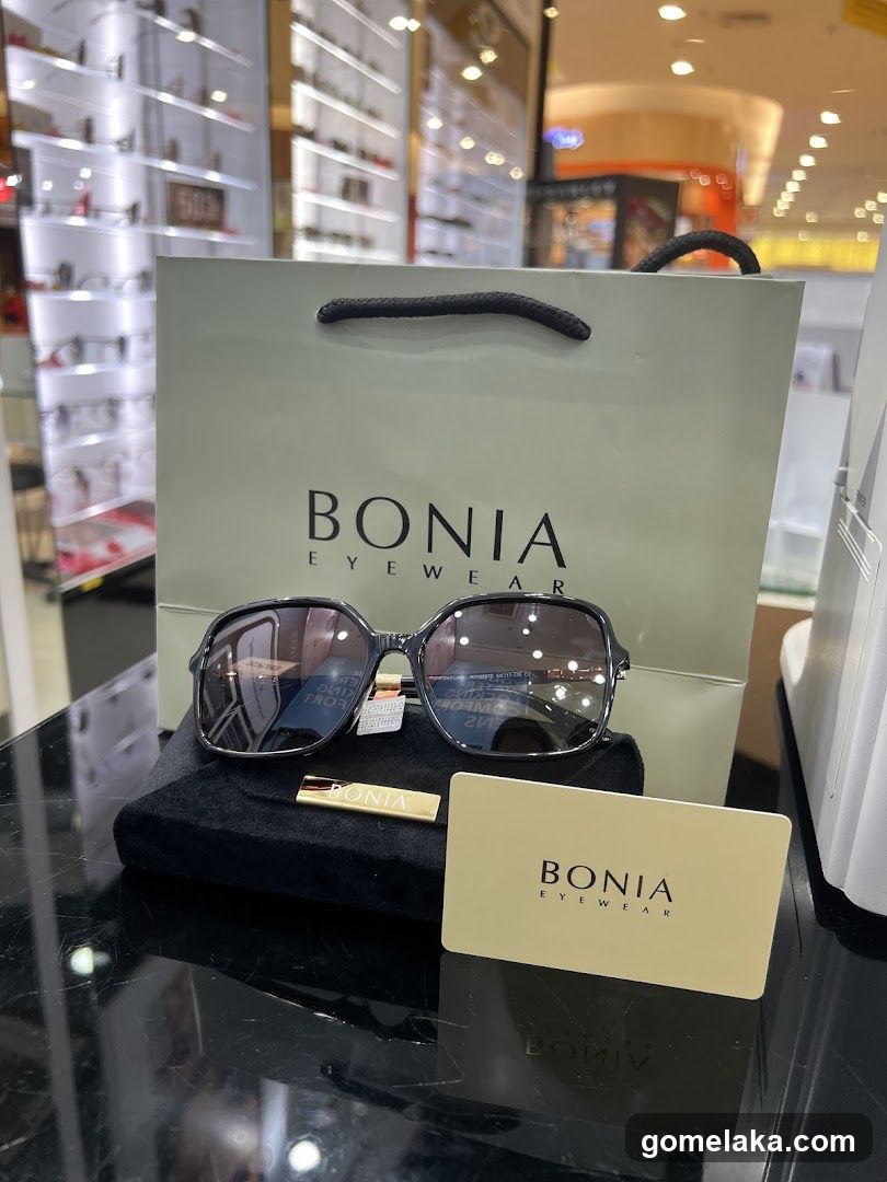 BONIA Eyewear Display