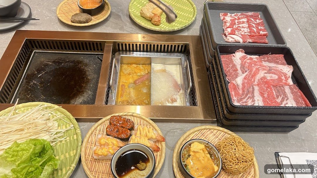 Hot pot dining setup