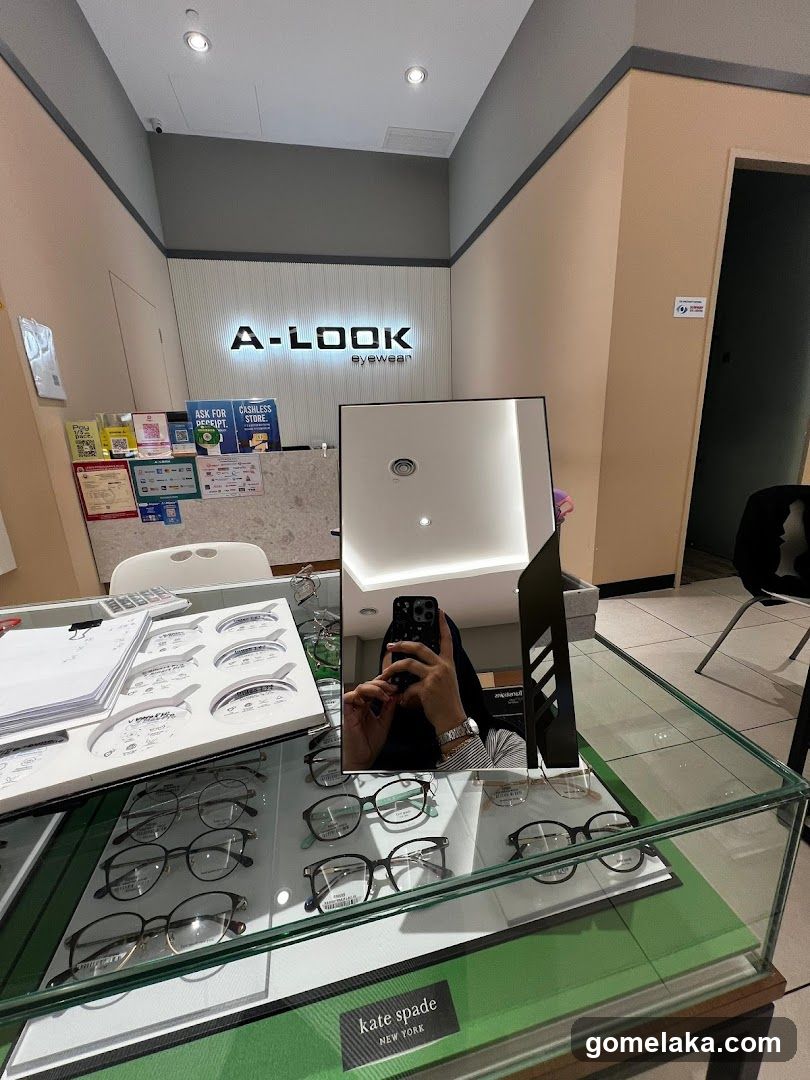 A-LOOK eyewear interior