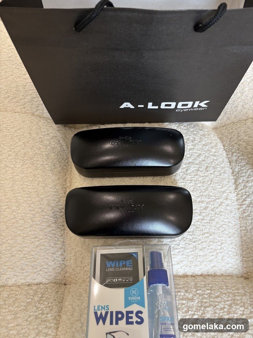 A-LOOK Eyewear Product Display