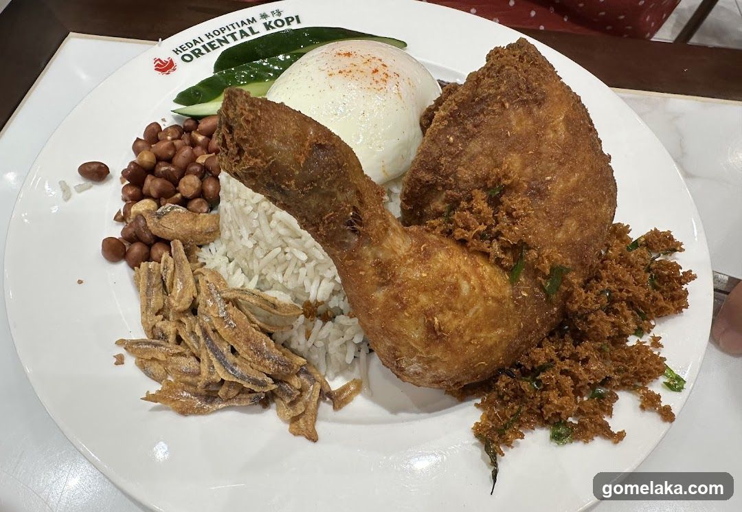 Food Plate at Hedai Hopitiam Oriental Kopi