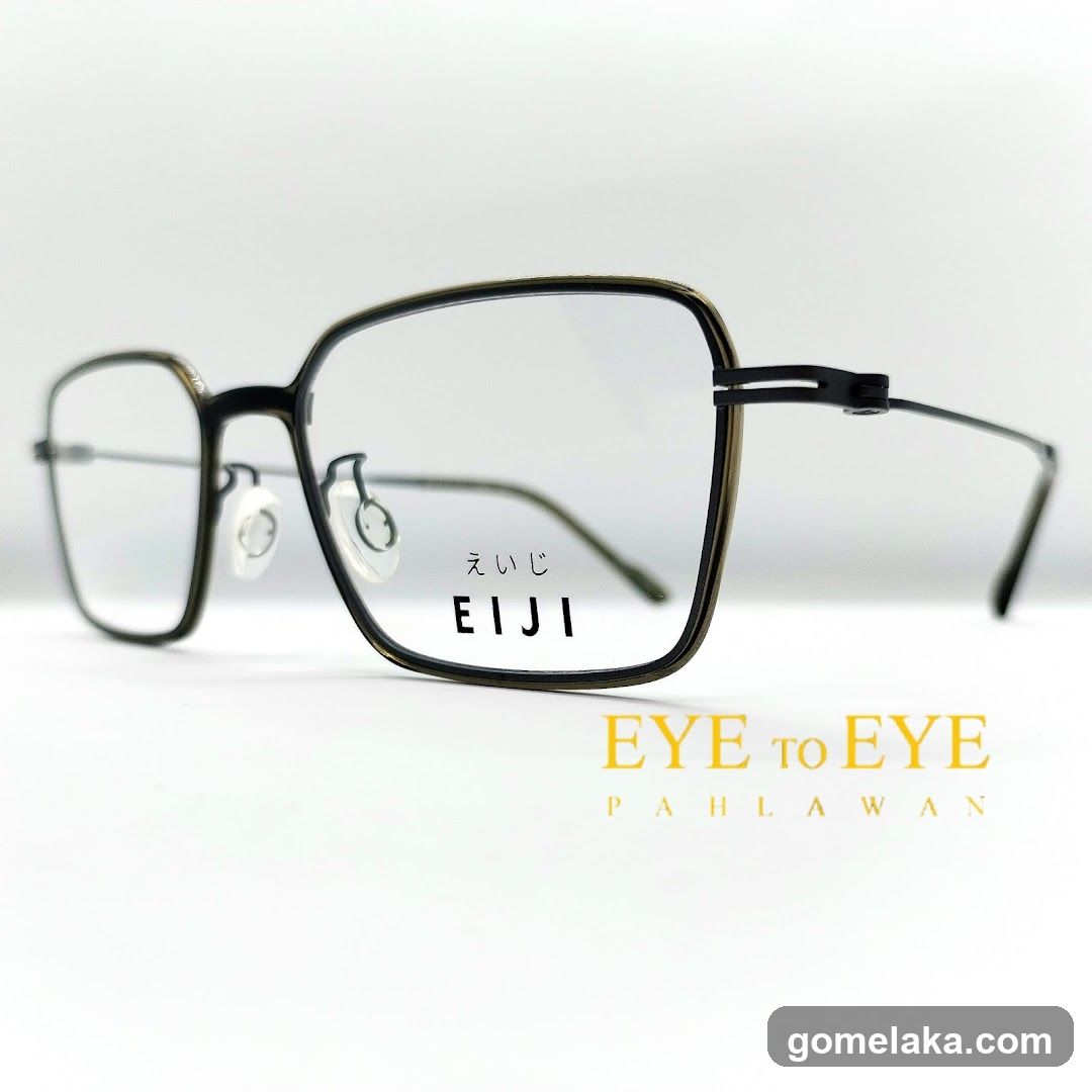 Eyewear Product Display