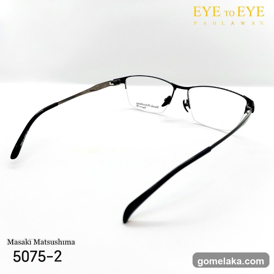 Eyewear Product Display