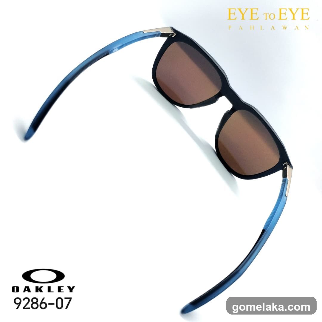 Oakley Sunglasses Product Image