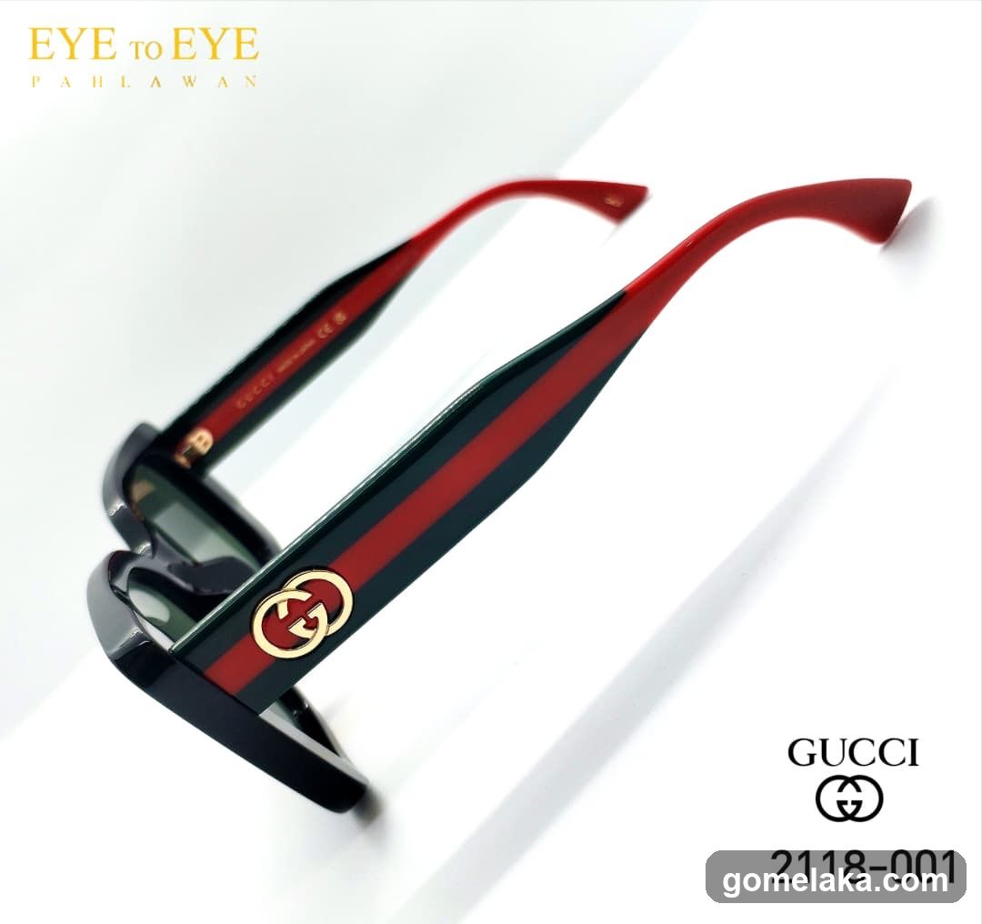 Gucci Sunglasses Product Display