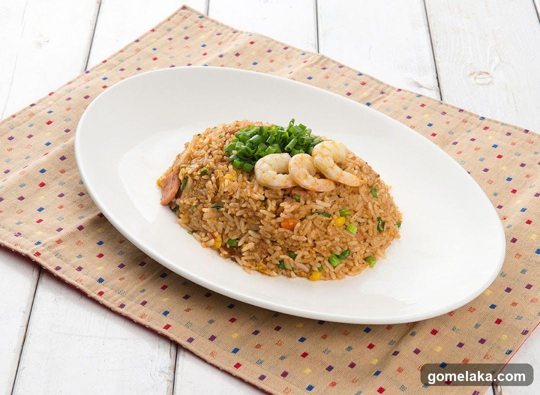 Fried Rice with Shrimp and Green Onions
