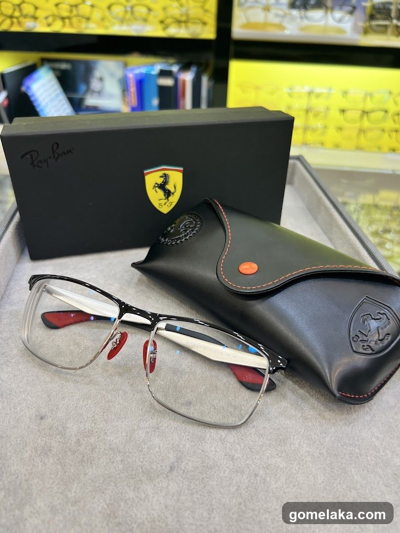 Eyewear Display