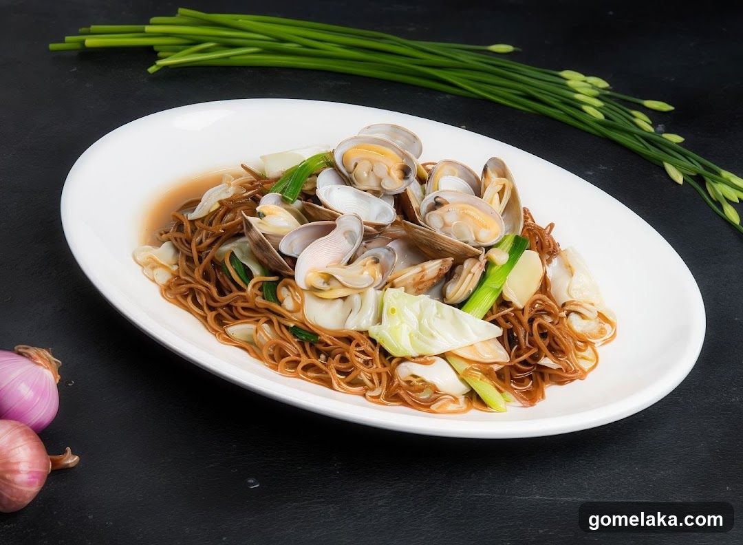 Stir-fried Noodles with Clams