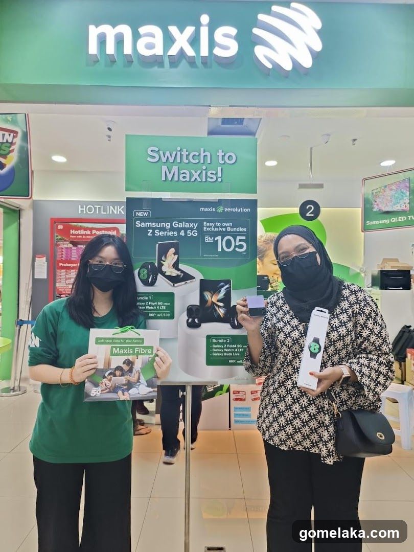 Maxis Store Interior