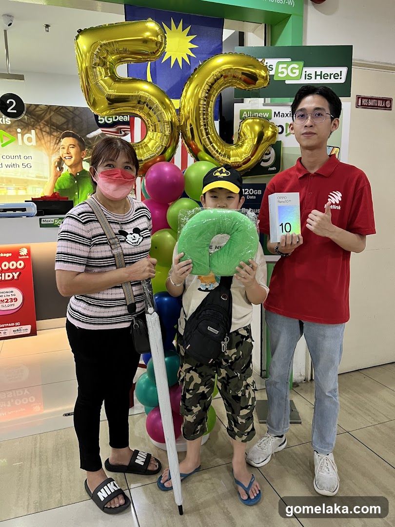Inside a retail store with 5G promotional display