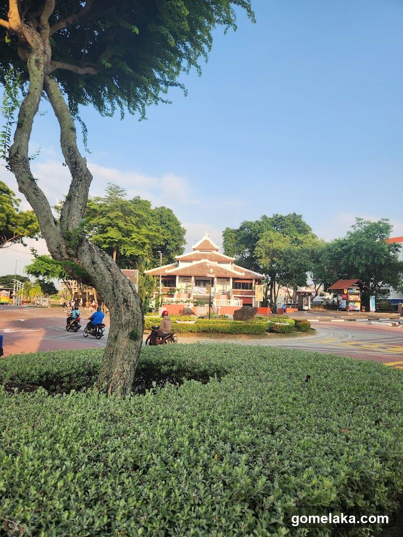 Outdoor Public Space with Building and Trees
