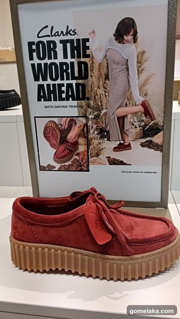 Clarks Shoe Display
