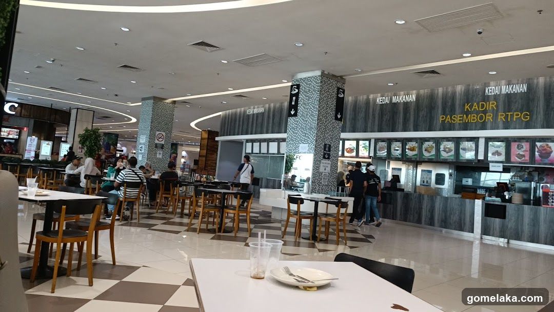 Food Court