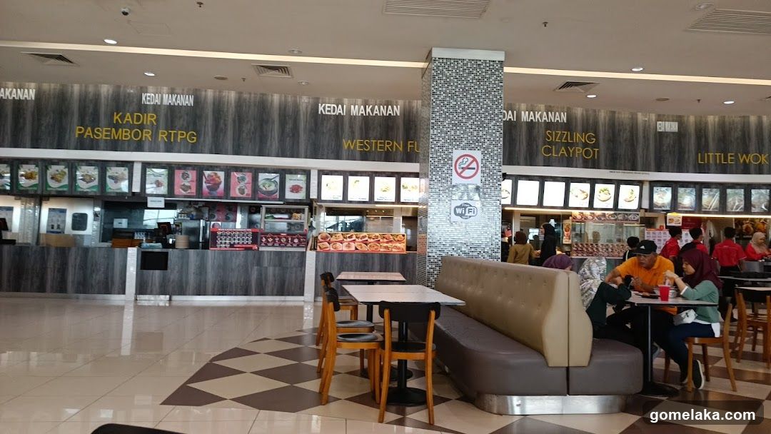 Food Court