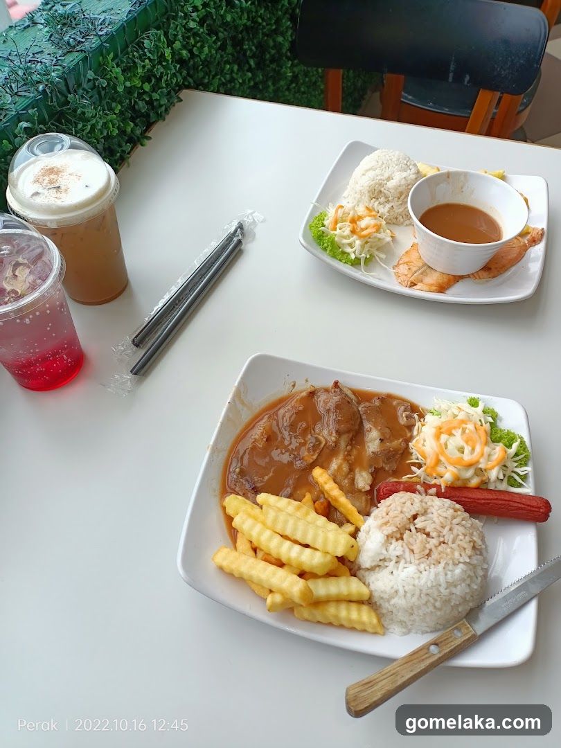 Table with food and drinks