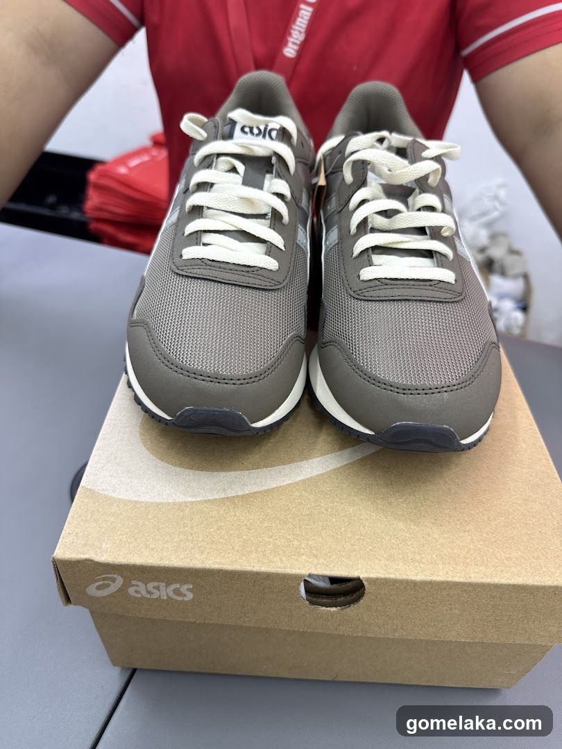 Asics Shoe Display