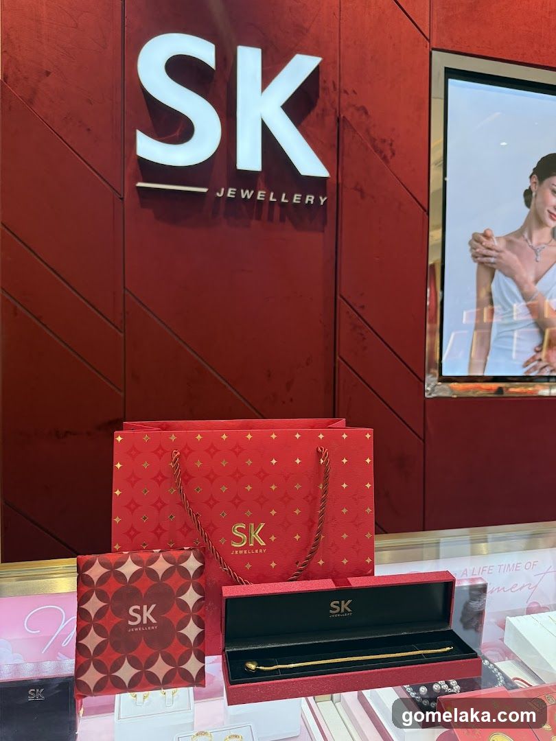 SK Jewellery Interior Display