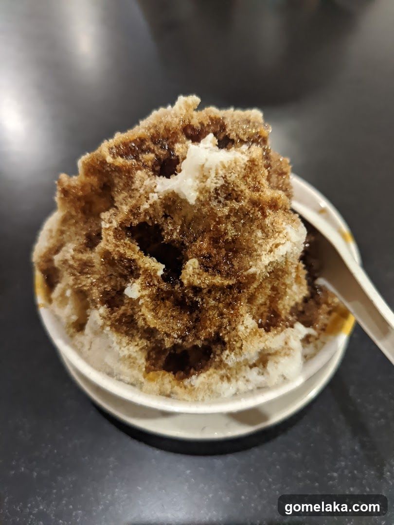Bowl of shaved ice dessert