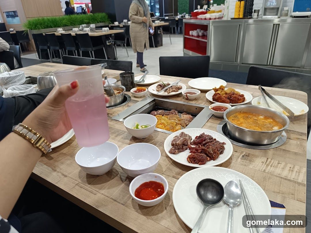 Restaurant Interior Dining Scene
