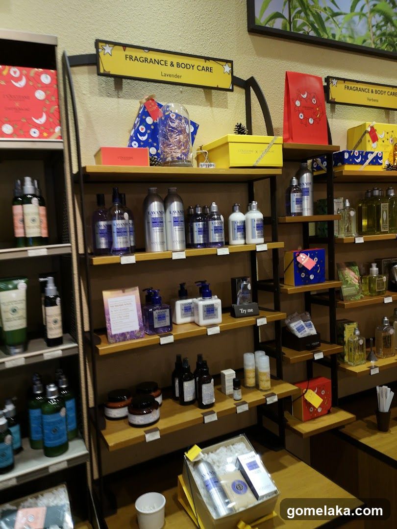 Store Interior Display