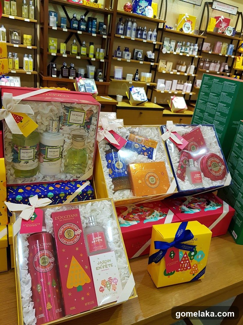 L'Occitane Christmas Gift Displays