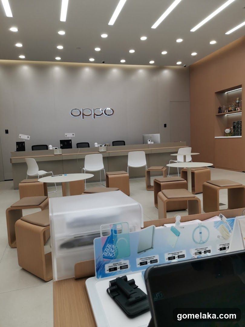 OPPO Store Interior