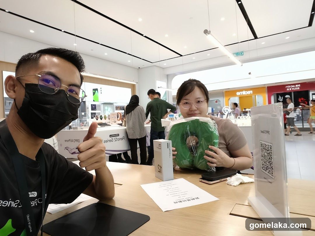 OPPO Store Interior