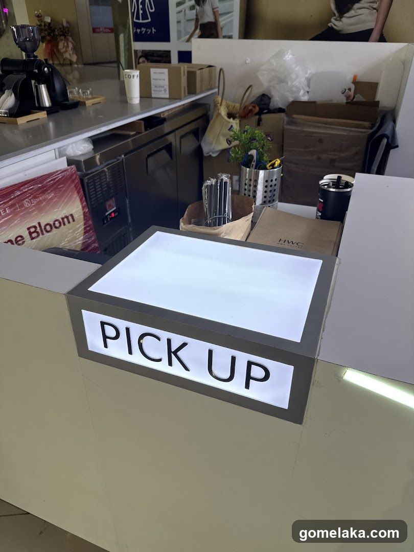 Pick Up Counter Interior