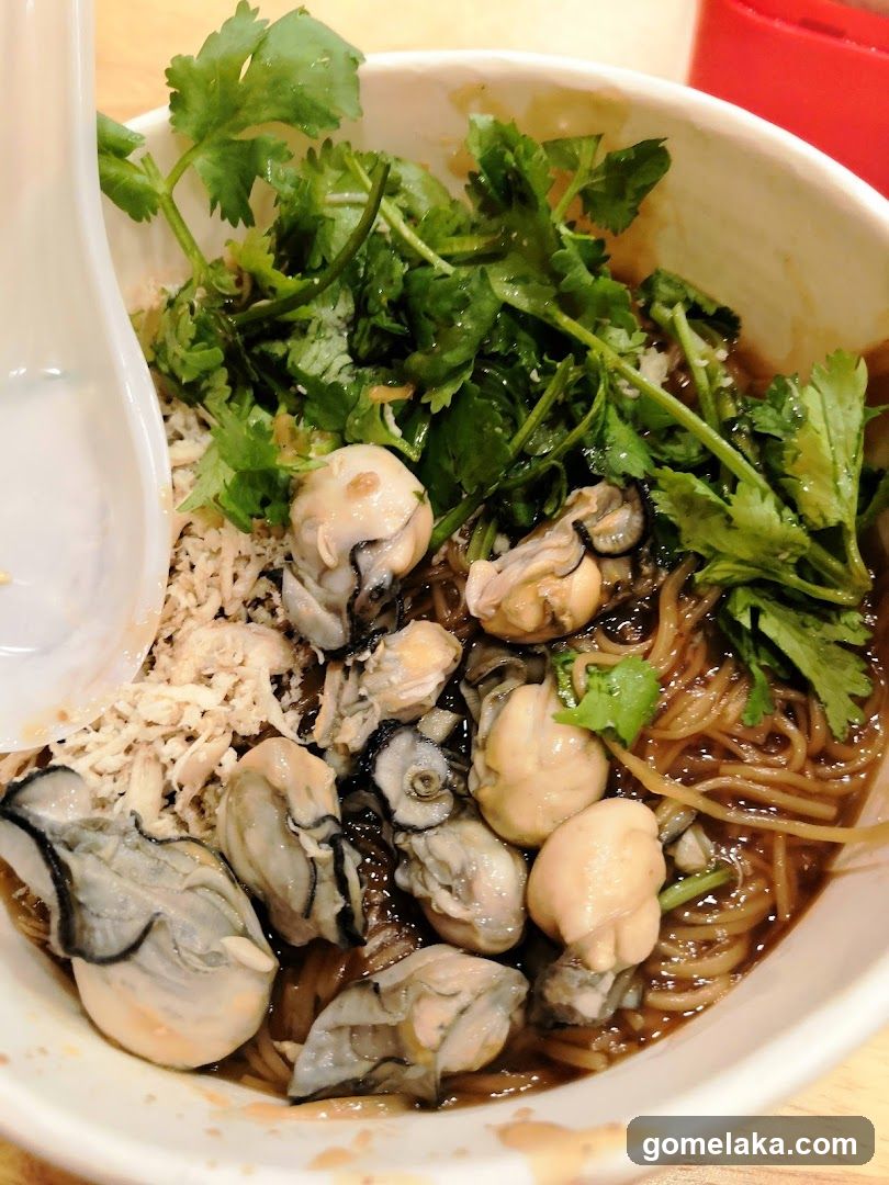 Oyster Noodle Bowl
