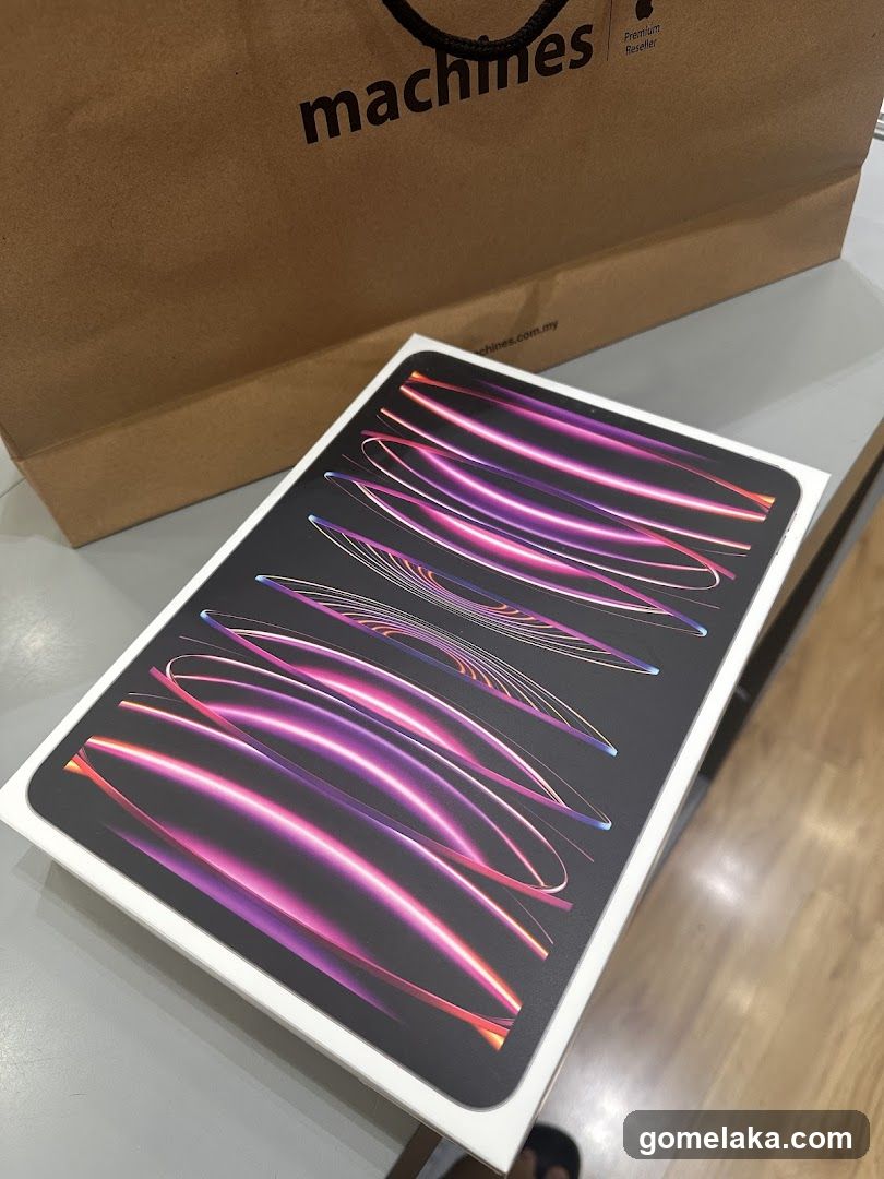 Machines Shopping Bag and Product Box
