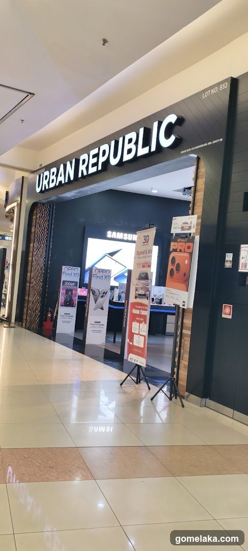 Urban Republic Storefront