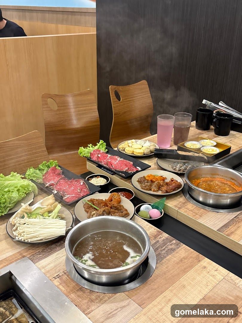 Hot Pot Dining Table