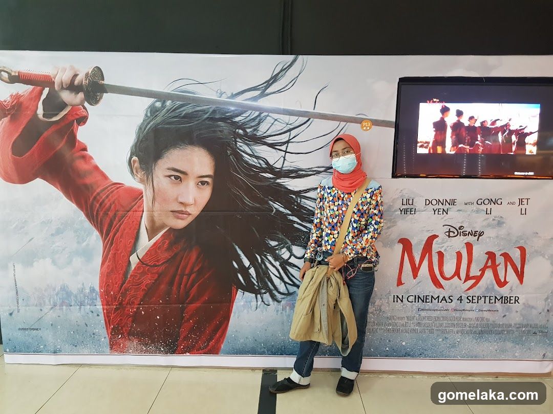 Mulan movie poster