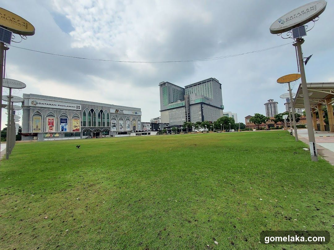 Outdoor Plaza with Commercial Buildings